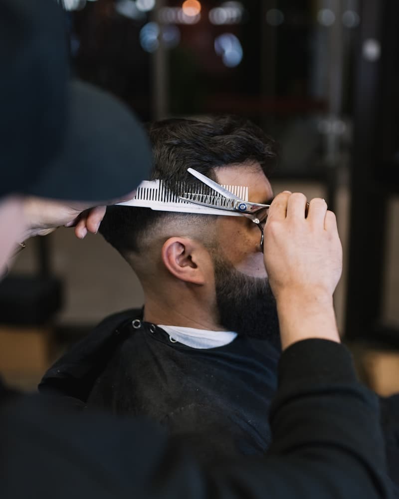 Corte de Cabelo (Degradê / Tesoura)